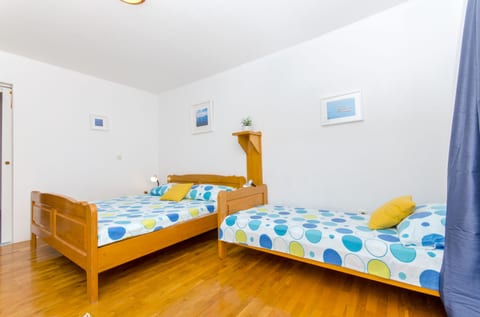 Apartments Bee Maja - Unit 48891-61
