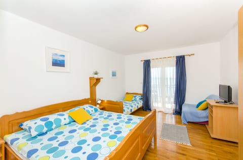 Apartments Bee Maja - Unit 48891-61