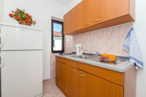 Apartments and Rooms Stjepan - Unit 48976-61