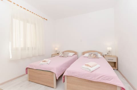 Apartments Silvana - Unit 49015-61