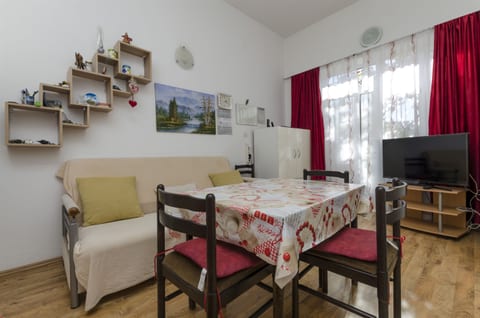 Apartments Bilo - Unit 49031-61