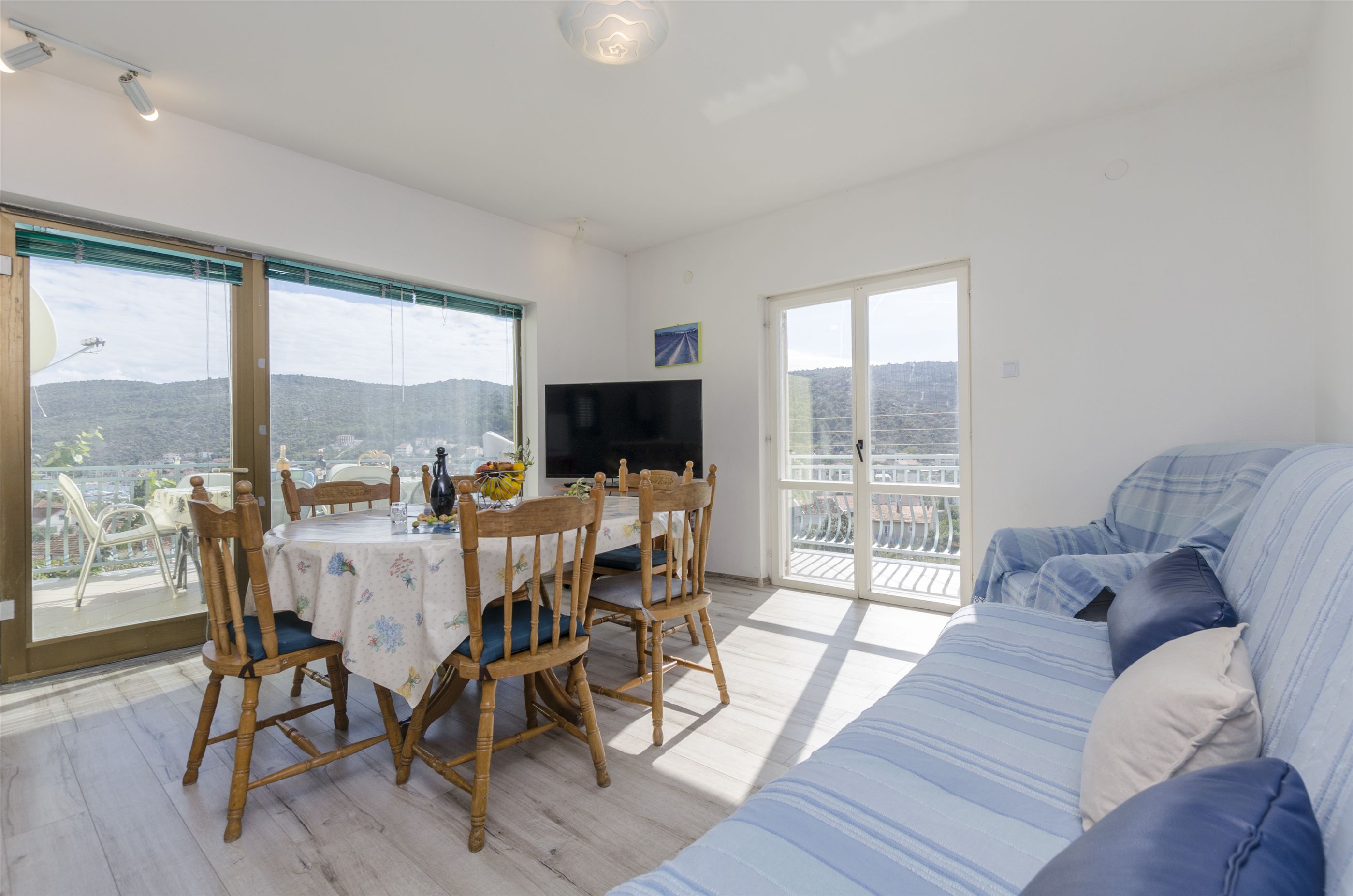 Apartments Bilo - Unit 49032-61