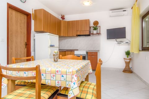 Apartments Stjepan - Unit 49050-61