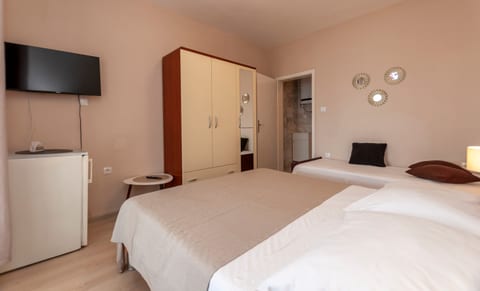 Apartment and Rooms Tatijana - Unit 49085-61