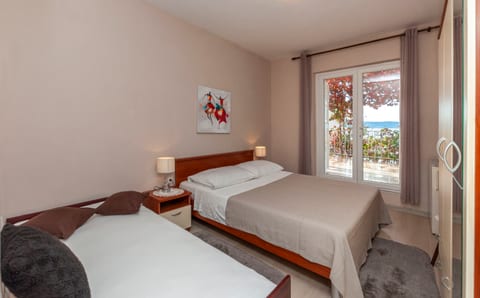 Apartment and Rooms Tatijana - Unit 49085-61