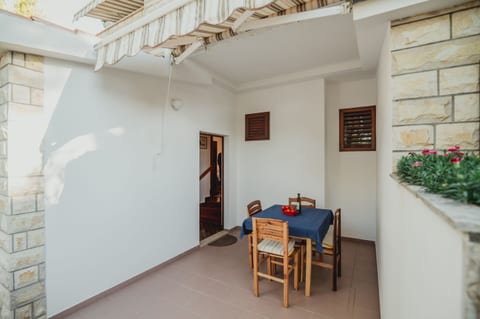 Apartments Antun - Unit 49119-61