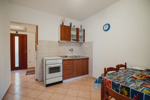 Apartments Antun - Unit 49121-61