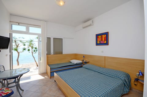 Apartments Jure - Unit 49166-61