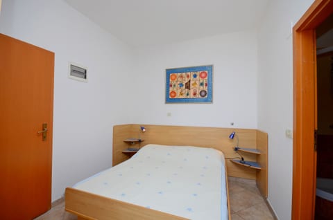 Apartments Jure - Unit 49167-61