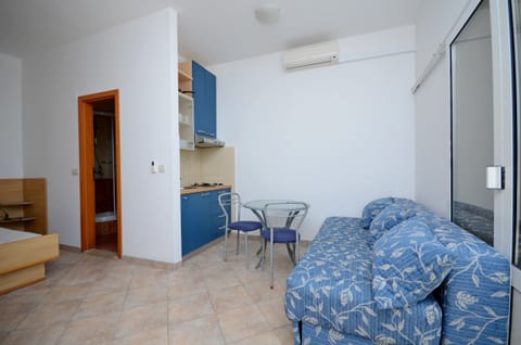 Apartments Jure - Unit 49167-61