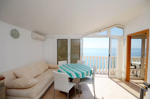 Apartments Jure - Unit 49169-61