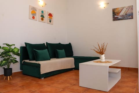 Apartments Ena - Unit 49188-61