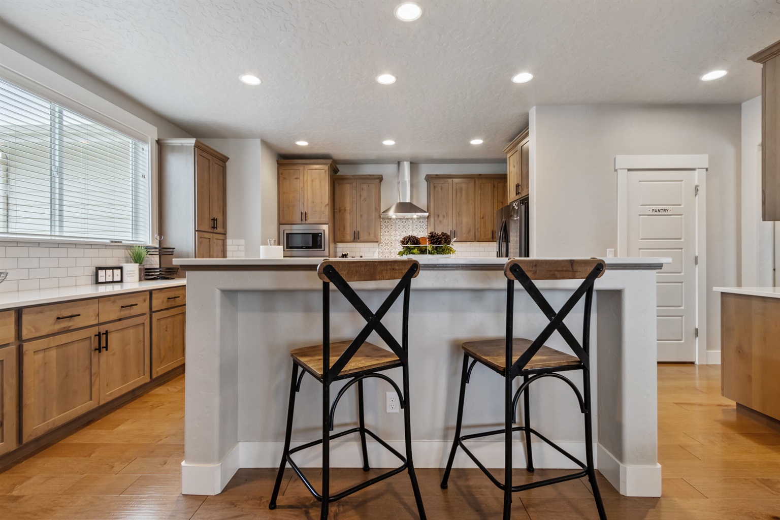 the-dream-home-or-5-bedroom-or-meridian-id-hot-tub/