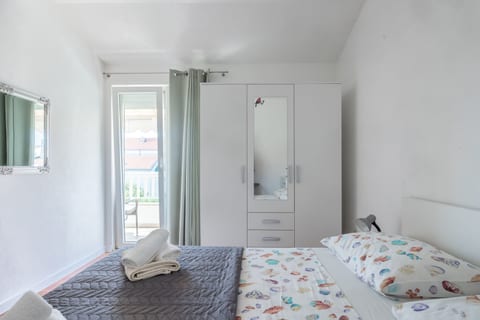 Apartments Ivo - Unit 49367-61