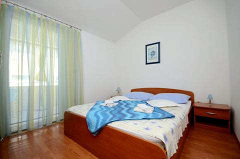 Apartments Ivo - Unit 49368-61