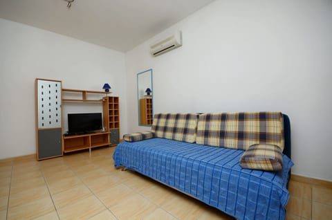 Apartments Ivo - Unit 49368-61