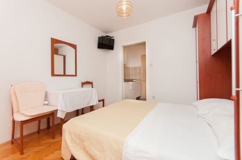 Apartments Ante - Unit 49374-61