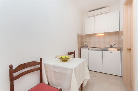 Apartments Ante - Unit 49375-61