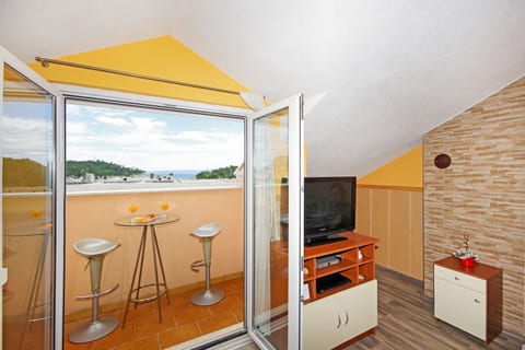 Apartments Vesna - Unit 49428-61