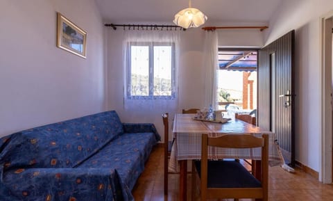 House The Bay - Unit 49530-61