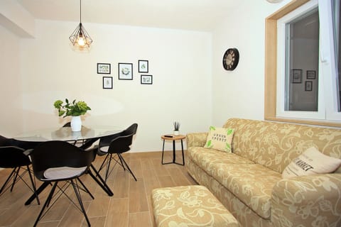 Apartments Irena - Unit 49540-61