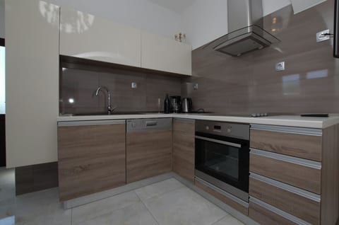 Apartments Fani - Unit 49549-61