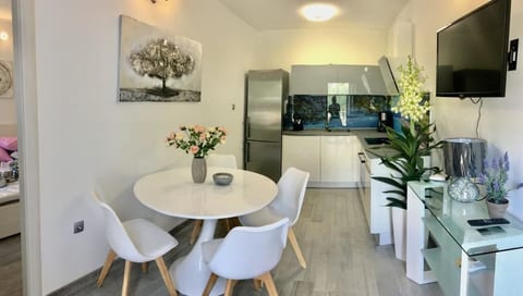 Apartments Fani - Unit 49550-61