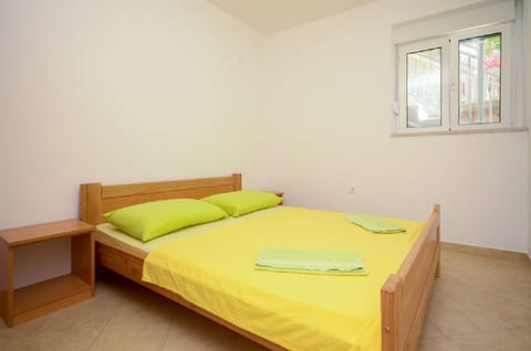 Apartments Ivo - Unit 49572-61