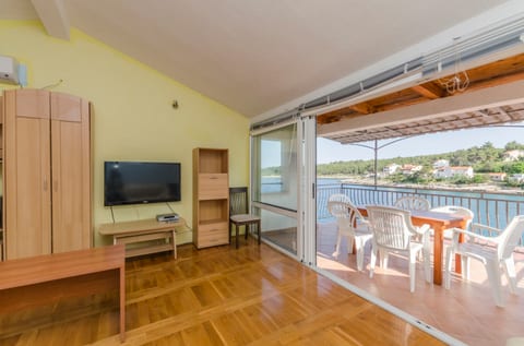 Apartments Ivo - Unit 49574-61