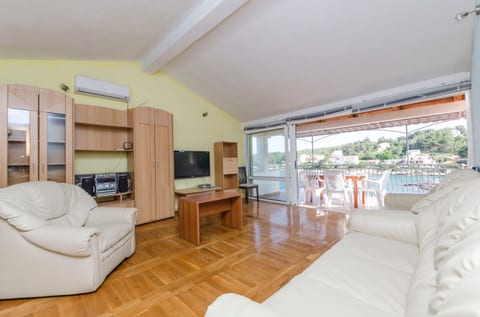 Apartments Ivo - Unit 49574-61