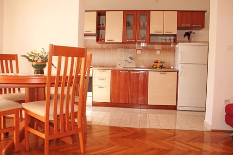Apartment Anton - Unit 49623-61