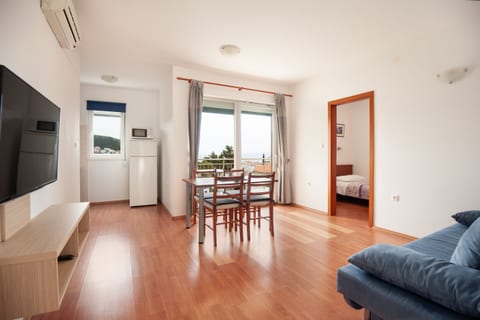 Apartments LuMaDuMa - Unit 49644-61
