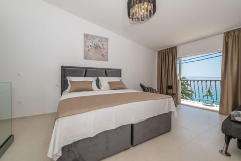 House Katarina - Unit 49654-61