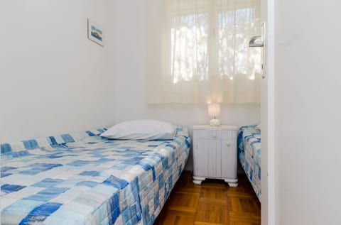 Apartment Neven - Unit 49658-61