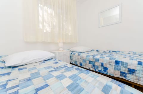 Apartment Neven - Unit 49658-61