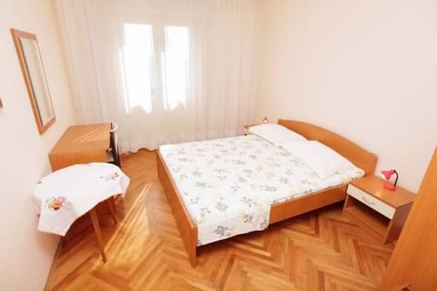 Apartments Tonči - Unit 49781-61