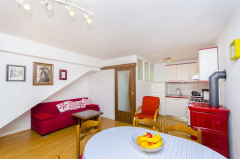 Apartments Dragica - Unit 49804-61