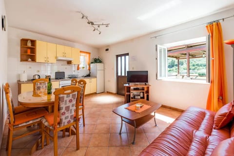 House Marina - Unit 49809-61