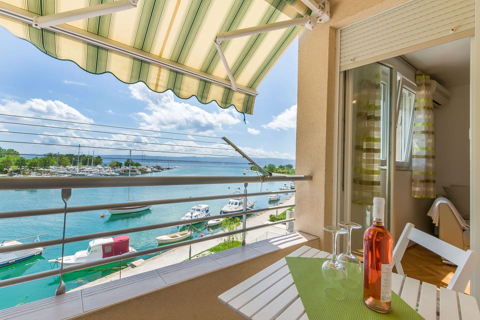 Apartments Cetina - Unit 49827-61 - Croatia