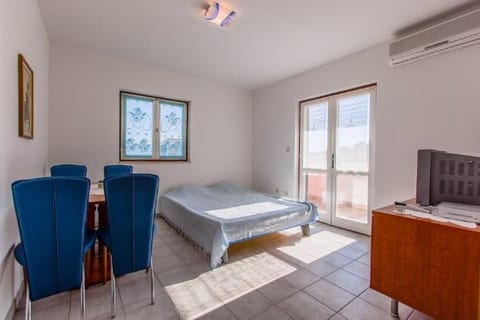 Apartments Josip - Unit 49828-61