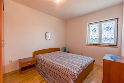 Apartments Josip - Unit 49828-61