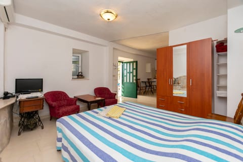 House Stipan - Unit 49845-61