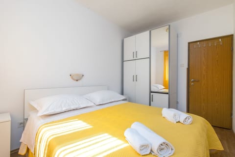 Apartments Jakov - Unit 49876-61