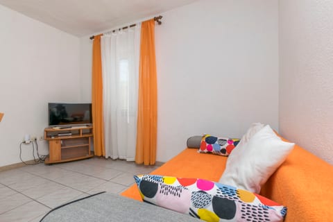 Apartments Jerka - Unit 49958-61