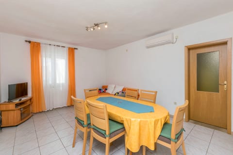 Apartments Jerka - Unit 49958-61