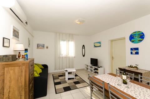 House Bojan - Unit 50038-61