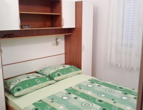 Apartments Mira - Unit 50100-61