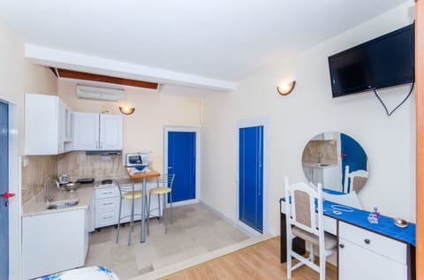 Apartments and Room Napoli - Unit 50125-61