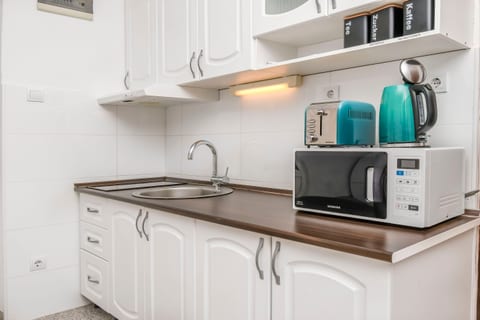 Apartments and Room Napoli - Unit 50126-61