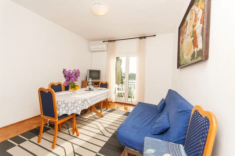 Apartment Nedjeljka - Unit 50263-61